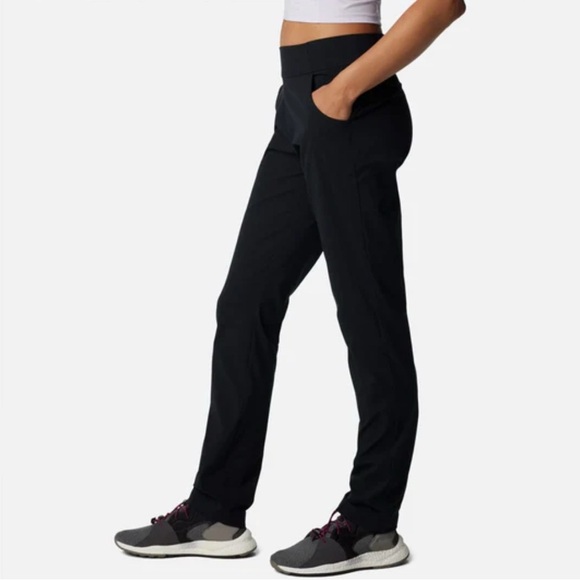 Columbia Pants - Columbia Women's Black Straight Pants
